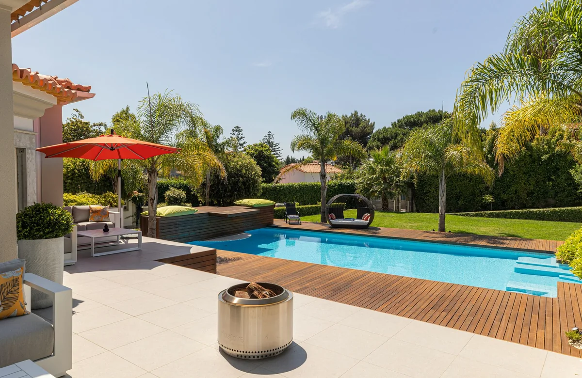 Premium landscaped garden and pool area, used as the preview for the landscaping website template